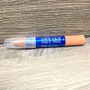 TIGI BedHead Wipe- Out Fixx it Stick Medium Concealer